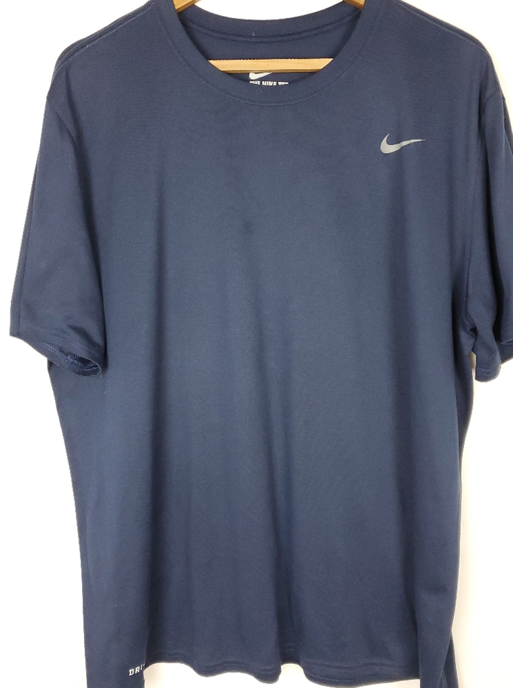 Nike 💙 Dri-fit Short Sleeved t-shirt. Size XXL - Picture 2 of 7